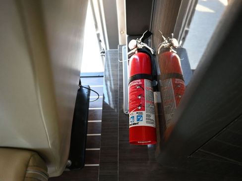 Used 2014 Mercedes-Benz Sprinter 3500 image 56