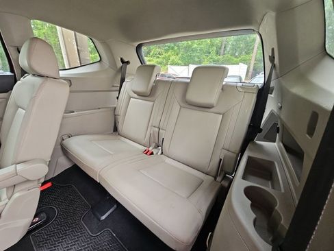 Used 2019 Volkswagen Atlas SE w/ Towing Package FWD image 19