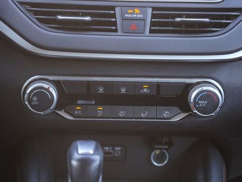 Used 2022 Nissan Altima 2.5 SR image 12