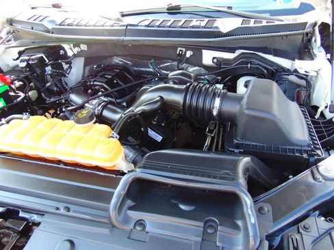 Used 2017 Ford F150 XL w/ Equipment Group 101A Mid AWD/4WD image 42