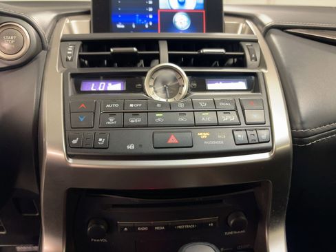 Used 2015 Lexus NX 200t FWD image 19