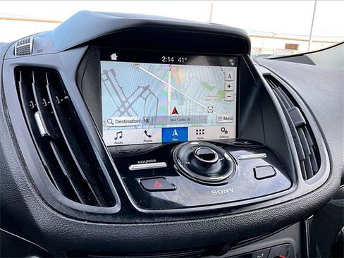 Used 2018 Ford Escape Titanium image 18