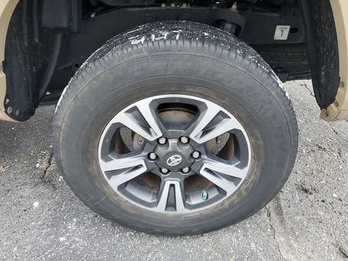 Used 2017 Toyota Tacoma SR5 image 25