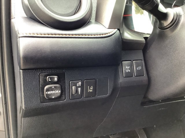 Used 2017 Toyota RAV4 SE w/ Power Extra Value Package AWD/4WD image 25