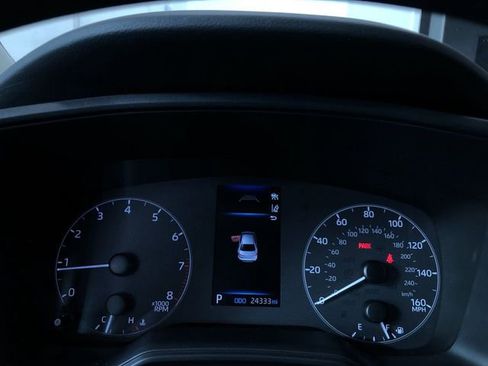 Used 2025 Toyota Corolla LE image 31