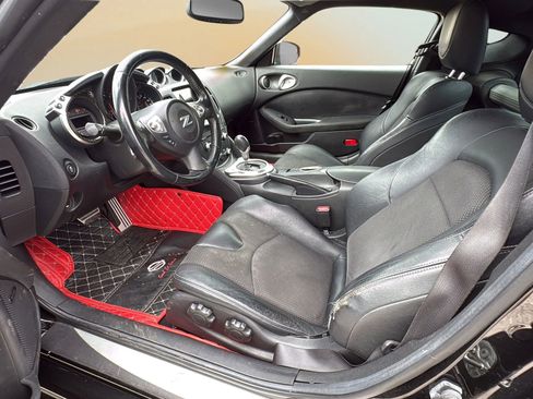 Used 2014 Nissan 370Z Touring w/ Sport Package RWD image 25