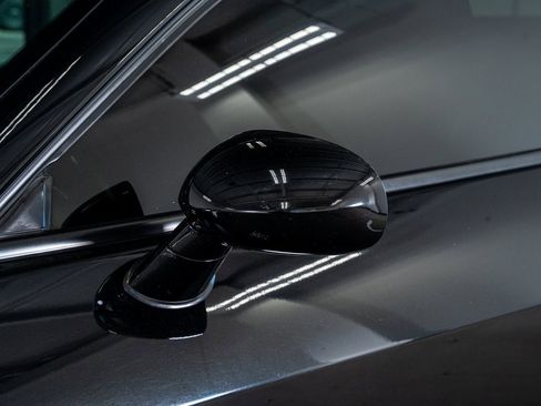 Used 2019 Dodge Challenger SRT Hellcat Redeye image 21