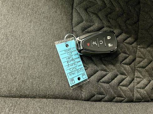 Used 2023 Chevrolet Equinox LT image 12