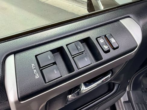 Used 2017 Toyota 4Runner SR5 image 23