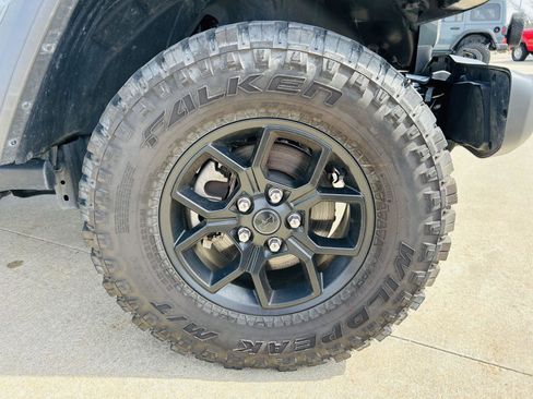 Used 2024 Jeep Wrangler Willys image 36