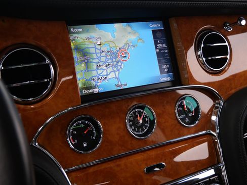 Used 2013 Bentley Mulsanne RWD image 17
