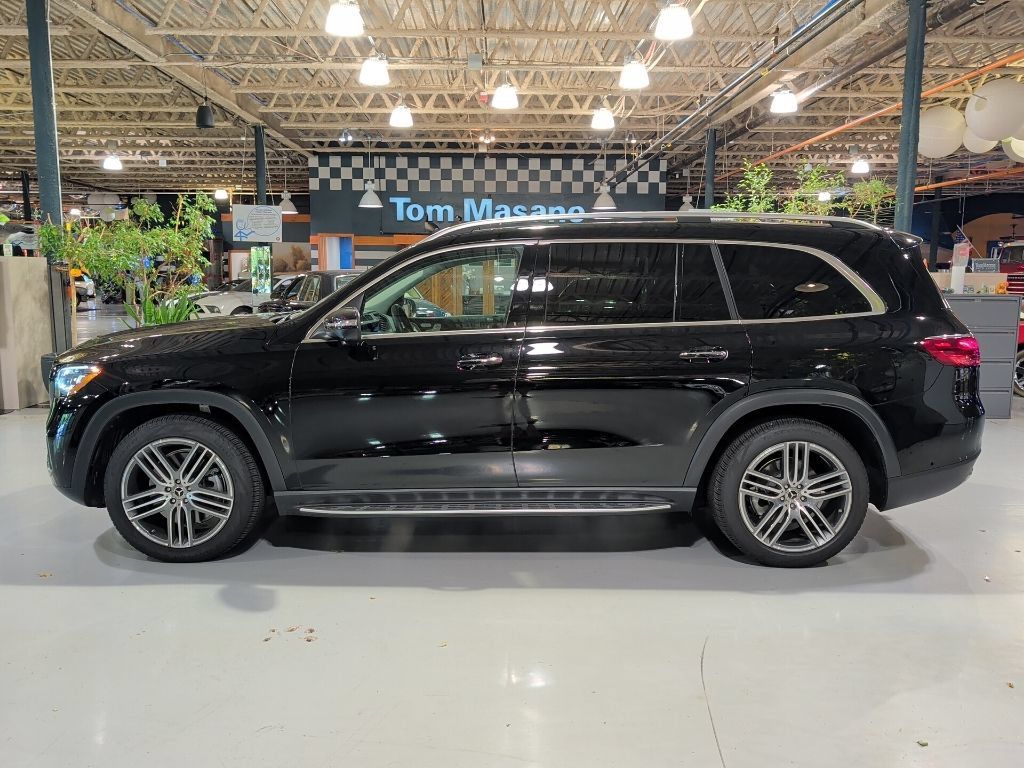 Used 2026 Mercedes-Benz GLS 450 4MATIC image 11