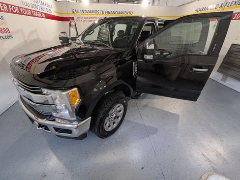 Used 2017 Ford F350 Lariat image 11