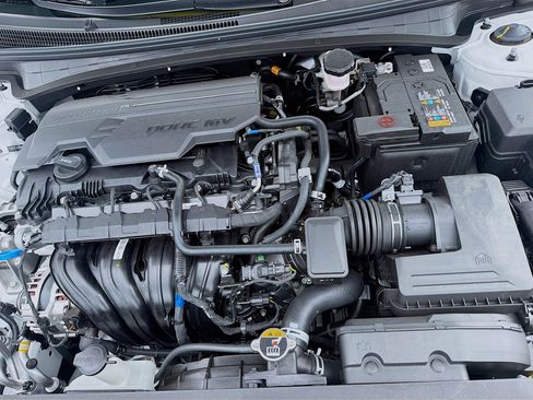New 2026 Hyundai Elantra Sport FWD image 22