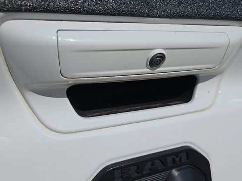 Used 2022 RAM 1500 Big Horn w/ Night Edition AWD/4WD image 14