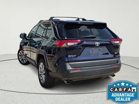 Used 2021 Toyota RAV4 XLE Premium image 5