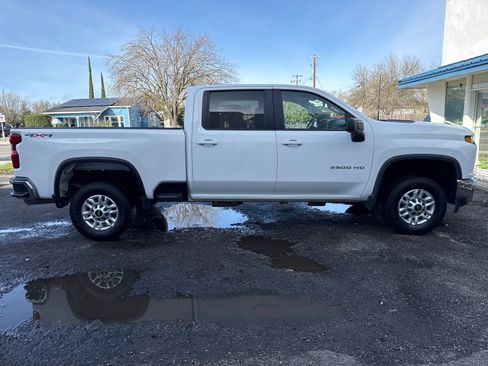 Used 2022 Chevrolet Silverado 2500 LT image 6