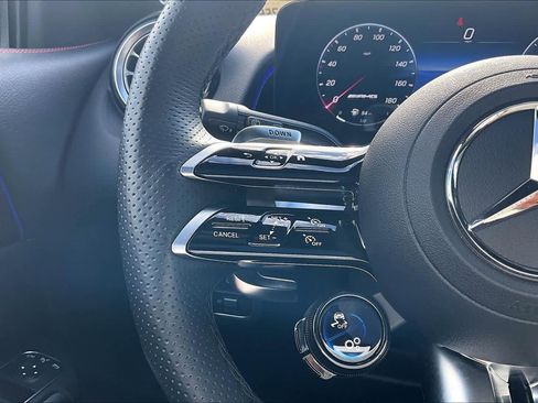 Used 2026 Mercedes-Benz GLB 35 AMG 4MATIC image 24