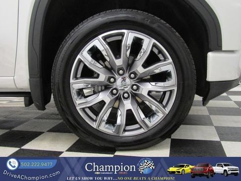 Used 2024 GMC Sierra 1500 Denali AWD/4WD image 3