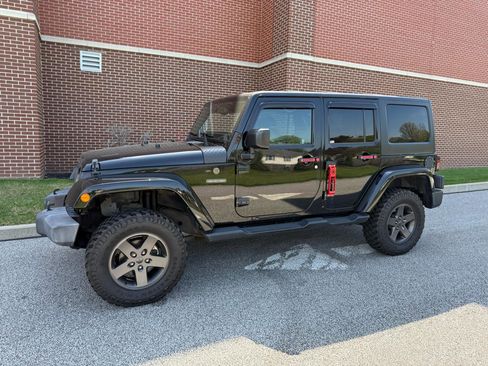 Used 2016 Jeep Wrangler Unlimited Sport AWD/4WD image 5