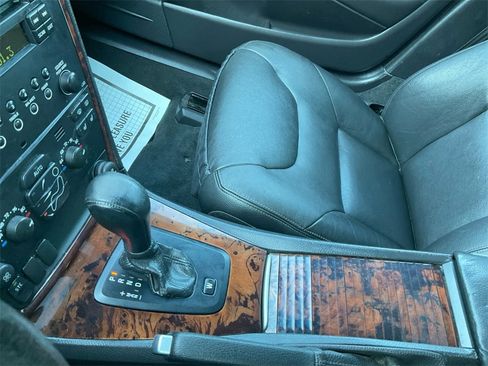 Used 2006 Volvo V70 2.5T image 18