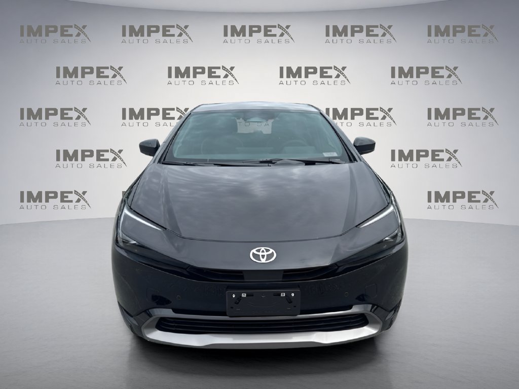 Used 2026 Toyota Prius XLE FWD image 5