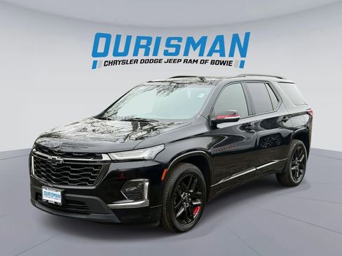 Used 2023 Chevrolet Traverse Premier w/ Redline Edition image 5