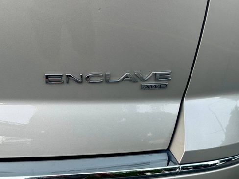 Used 2017 Buick Enclave Leather AWD/4WD image 22