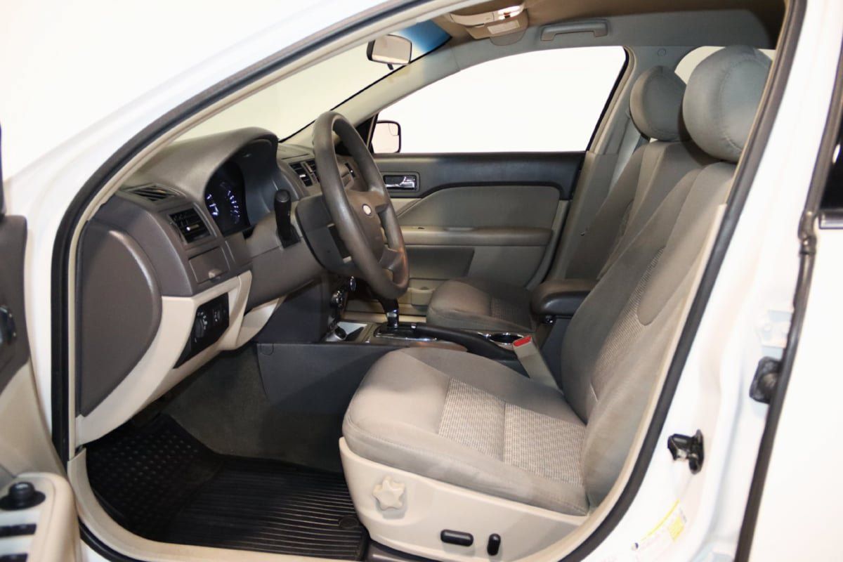 Used 2012 Ford Fusion SE FWD image 28