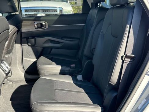 Used 2023 Kia Sorento X-Line EX image 15