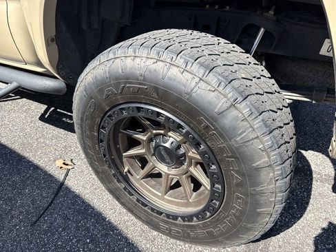 Used 2018 Toyota Tacoma SR5 image 12