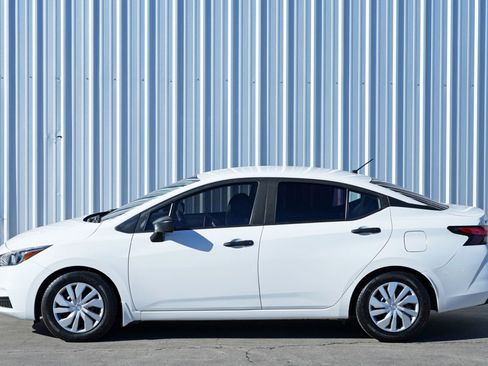Used 2020 Nissan Versa S image 42