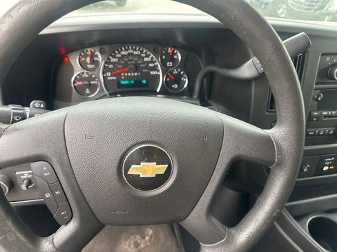 Used 2017 Chevrolet Express 3500 LT w/ LT Preferred Equipment Group image 40