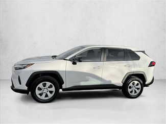 Used 2024 Toyota RAV4 LE AWD/4WD video 4