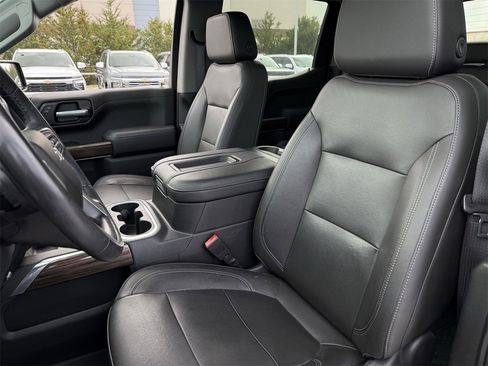 Used 2020 Chevrolet Silverado 1500 RST image 23