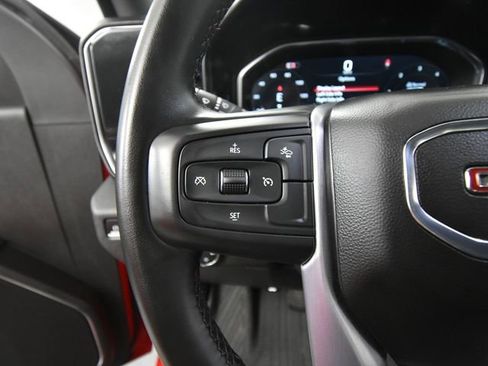 Used 2024 GMC Sierra 2500 SLE image 28