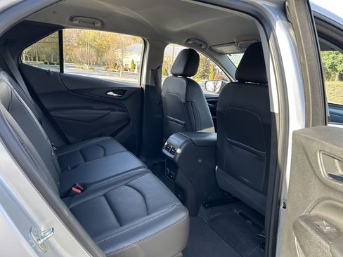 Used 2018 Chevrolet Equinox Premier image 43