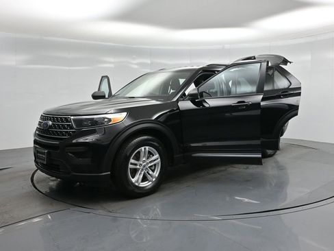 Certified 2022 Ford Explorer XLT image 31