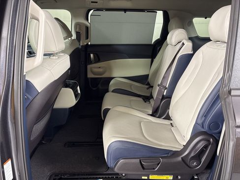 New 2026 Kia Carnival EX image 43