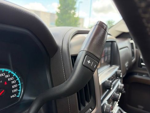 Used 2018 GMC Sierra 2500 Denali w/ Duramax Plus Package AWD/4WD image 12