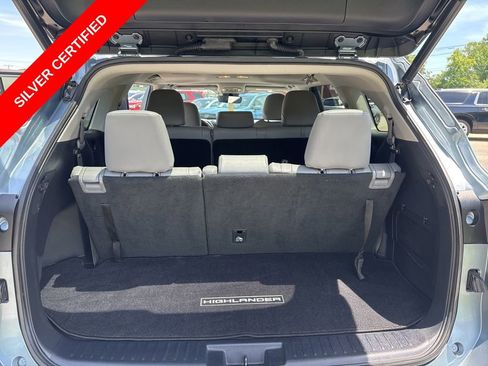 Certified 2020 Toyota Highlander XLE FWD image 20
