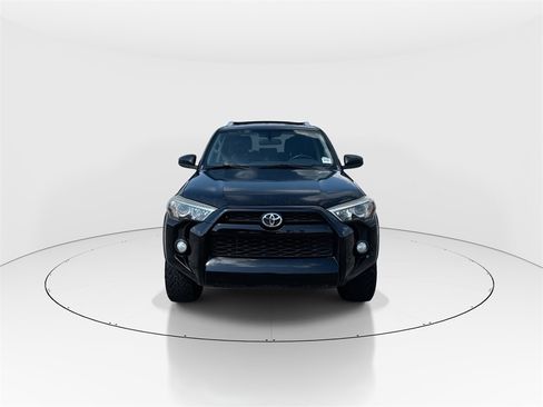 Used 2014 Toyota 4Runner SR5 image 3