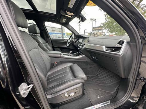 Used 2022 BMW X5 M50i w/ Premium Package AWD/4WD image 35
