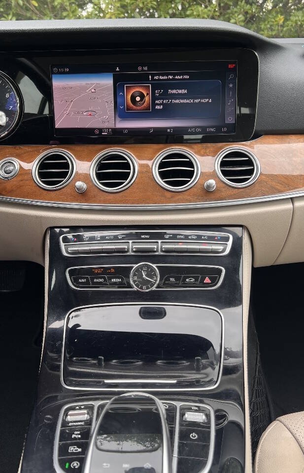 Used 2018 Mercedes-Benz E 300 image 25