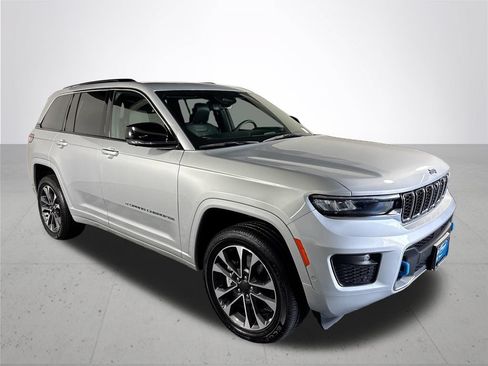 New 2024 Jeep Grand Cherokee Overland w/ Advanced Protech Group III AWD/4WD image 4