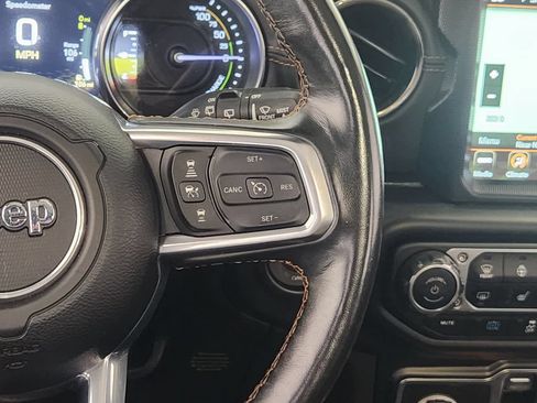Used 2021 Jeep Wrangler Unlimited Sahara AWD/4WD image 29