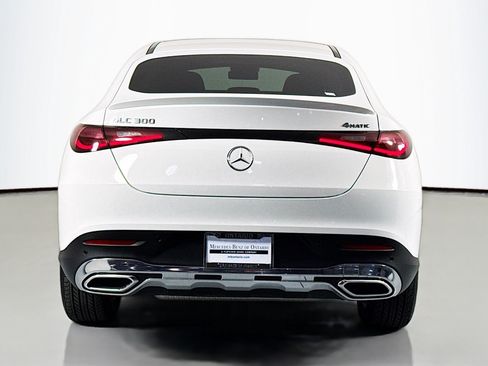 Certified 2025 Mercedes-Benz GLC 300 4MATIC image 5