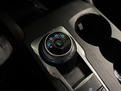 Used 2025 Ford Escape Platinum image 37