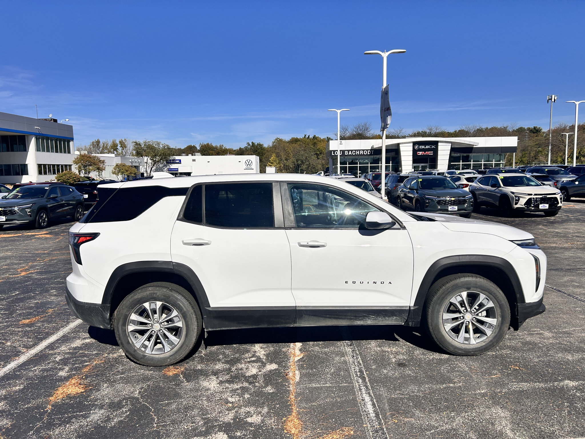 Used 2025 Chevrolet Equinox LT AWD/4WD image 8
