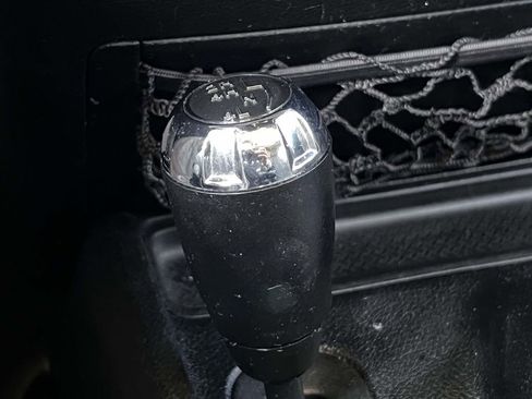 Used 2018 Jeep Wrangler Unlimited Sport S AWD/4WD image 32